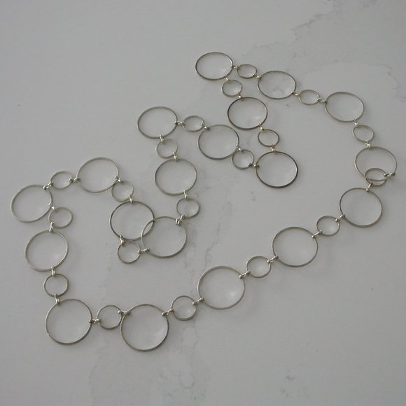 Circles Chain Necklace - Picture 2 of 4